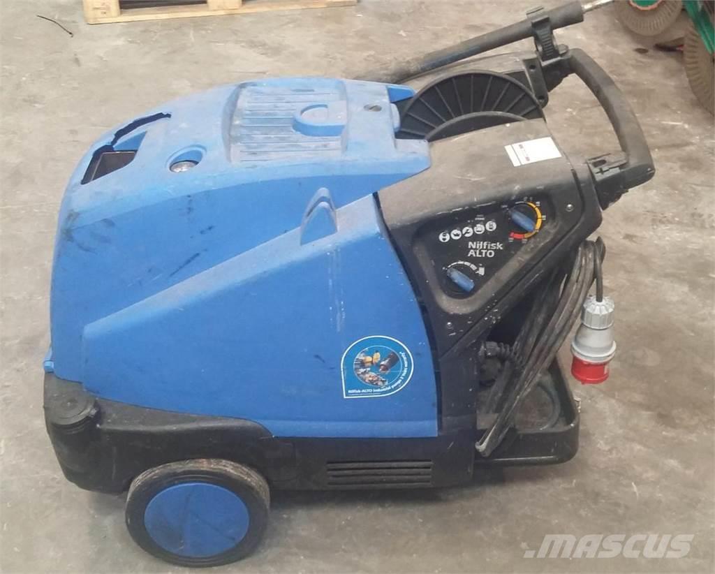 Какую мойку высокого давления купить?